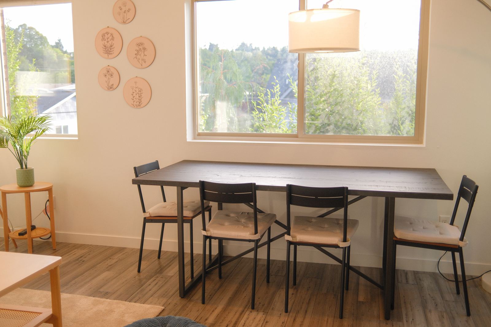 Dining table for the whole group with treetop views